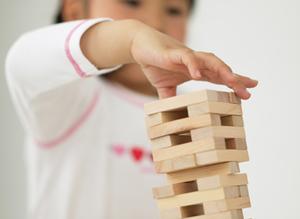 そろばんを指導する羽曳野市の保育園
